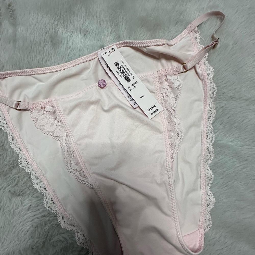 Elegant Pink Lace Trimmed Women's Panty